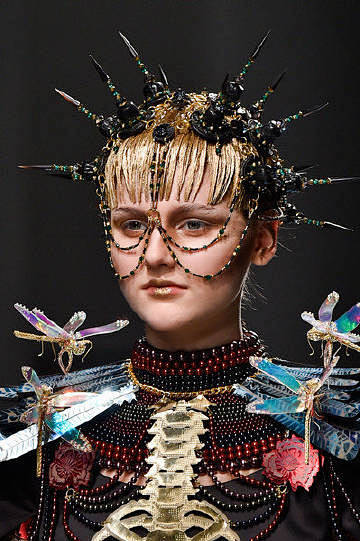 #绘画参考# Manish Arora ...