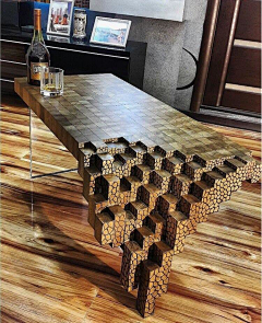 Locoliu采集到woodcraft-桌椅家具