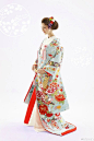 白无垢和色打褂是标准的日本和服