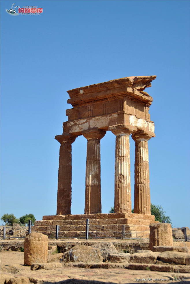 德尔菲太阳神庙图片素材