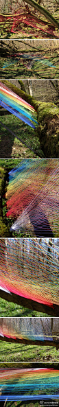 VISION青年视觉：[视觉装置]有时，人为的添加会让自然原本的模样变得生硬；有时，恰到好处的修饰却又能展现出和自然仿若浑然天成般的匹配，比如法国艺术家Sebastien Preschoux留在树林中的彩虹网。