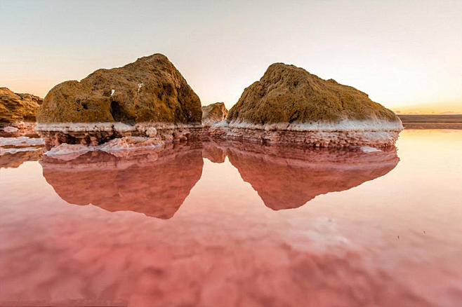 克里米亚粉色盐湖如火星奇境_新闻_腾讯网