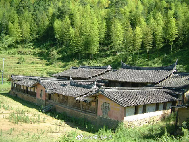 古建筑超话德化格头连氏故居、祠堂。
连...
