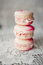 Peppermint Vanilla Bean Macaron 