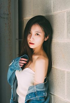 考虑再三采集到美女