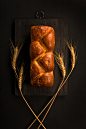 The Artisanal Bakery : Creating simple and beautiful images for these beautiful loaves of bread... Simple yet powerful. 