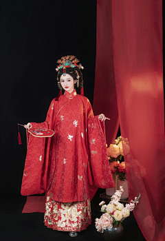 北抖抖采集到c03.服饰元素-古风-女