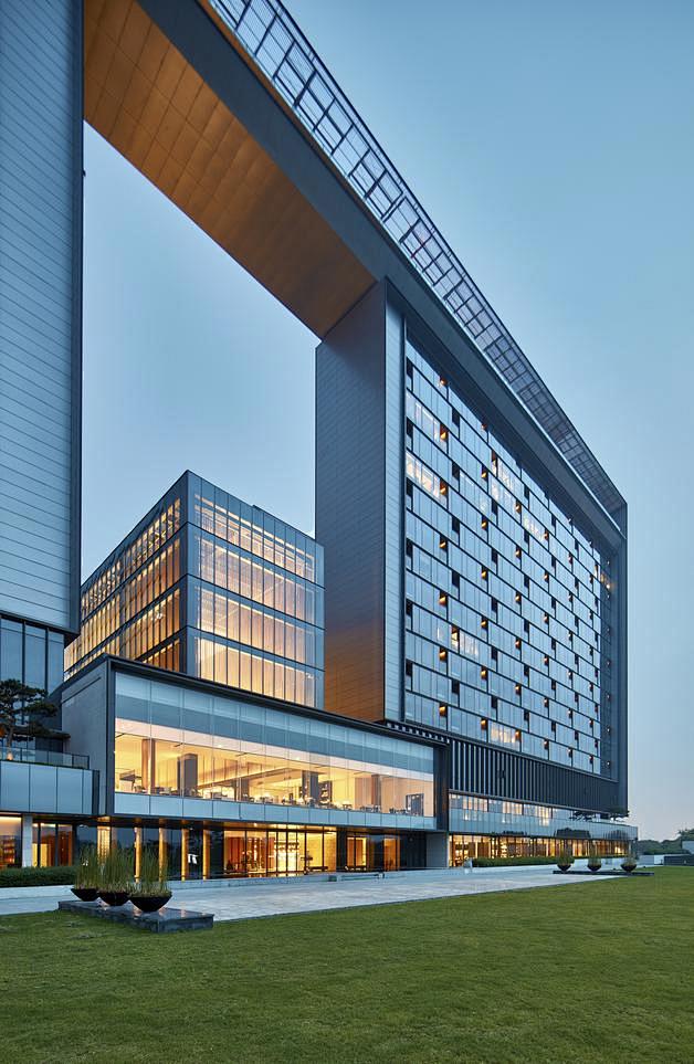 SCDA - Lalu Hotel an...