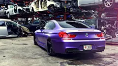 彩色BMW汽车桌面壁纸防冻液更换