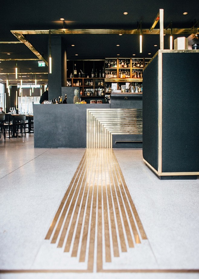 慕尼黑Herzog黄铜酒吧餐厅空间设计 ...