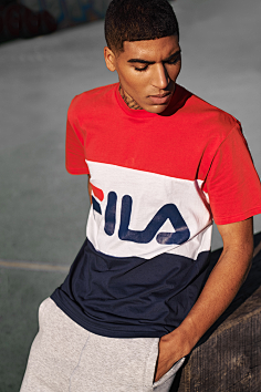 品牌素材-斐乐-花瓣网|陪你做生活的设计师 | sign: marcin kulak &