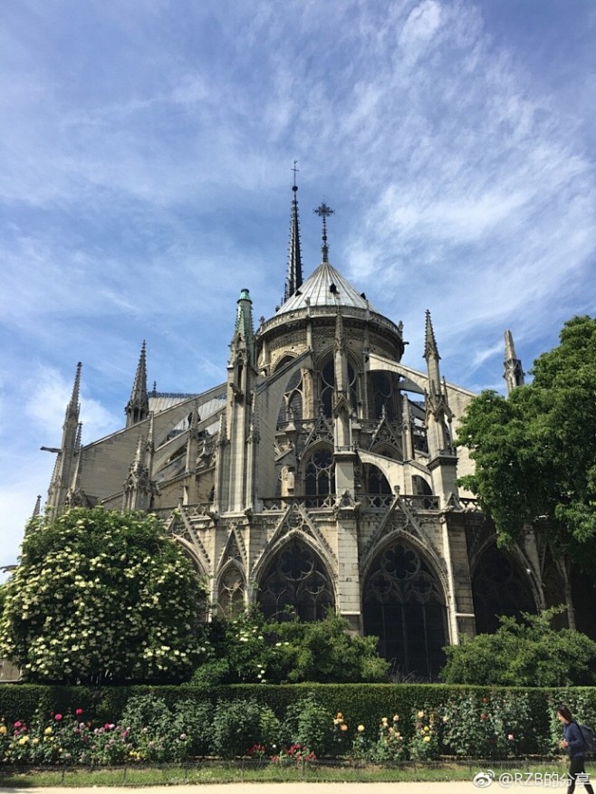 哥特式建筑代表作巴黎圣母院新鲜现场素材，...