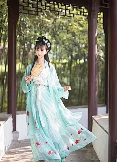 东蒙公子·《七绝》九首：却笑人间浪子情，欲摘天下花无主