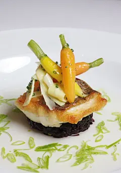 2021中秋月饼博物馆，请访问bowuguan.taobao.com
Av0mXoPGqC5  美食博物馆
料理 美食 西餐 欧式 生活美学 米其林餐厅 高档餐厅 美食艺术 菜谱 食谱 美食文化  餐具设计 餐盘 星级酒店 摆盘 美食摄影 食材 美食艺术 家居 广告设计 海报设计 食物 食品 侘寂 田园风 高端酒店设计 度假村 室内设计 店面设计 产品设计 陶瓷