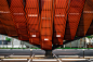 这件艺术作品将通过50米长的钢架、这件艺术品只有两根柱子、巨大的悬臂与太阳能电池板装置来表达出工程美学。这象征着人类在结构和能源工程方面取得的成就。在结构的表面之下，是赤陶橙色（B.Grimm Power公司的代表色）的线条。

建筑事务所 ： 泰国 Openbox Architects
微信公众号： OPENBOX 建筑事务所