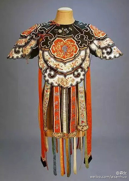 #森女博物馆#中国古代女性服饰肩上的装饰...