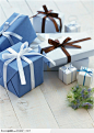 礼物饰品-一堆白色礼品盒