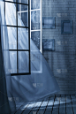 室内,窗帘,风,薄纱网,窗户,开着的,夜晚,概念和主题,垂直画幅,住宅房间