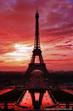 神吕蒙采集到Eiffel Tower !