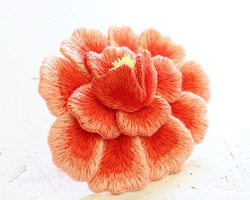 Embroidery peony フェル...