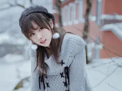 清纯美女户外唯美写真平板壁纸大图