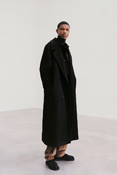 ˇ青城梦远采集到The Row F/W 2021