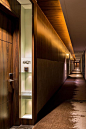 Westin Singapore - Guestroom Corridor: 