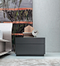 606 抽屉柜 - Molteni : An articulated range of wooden drawer units with neat and elegant design.