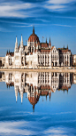 匈牙利-布达佩斯Budapest，是匈牙利首都，该国主要的政治、商业、运输中心和最大的城市。欧洲著名古城，位于国境中北部，坐落在多瑙河中游两岸。