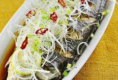 M哎呀采集到美食