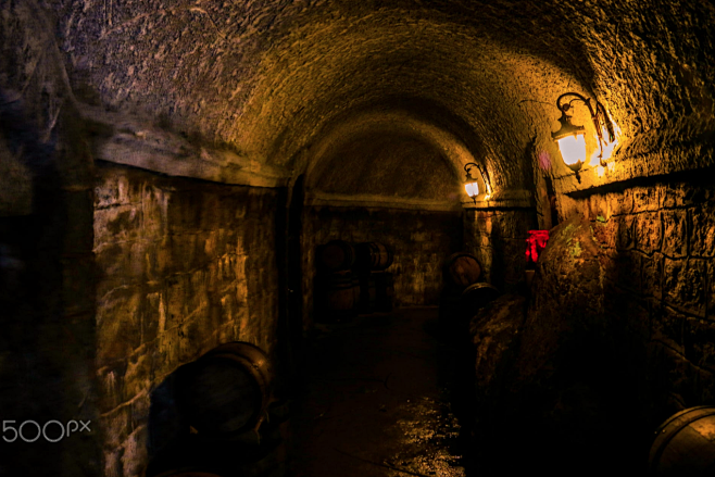 隧道 地下室  