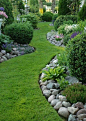 This is it! This is what we are going to do to edge our front garden beds: 