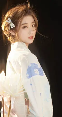 壁纸:  忠于自己，热爱生活