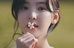 章若楠甜美格子衫写真图片壁纸