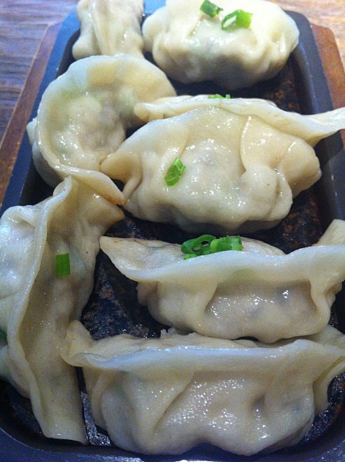 铁板饺子 @ 渔火东海传统面馆 － 美食...