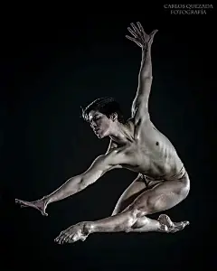 #人体参考#
男舞者肌肉与动态 ​​​​