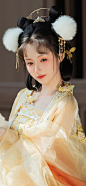 玉兔迎春
cr：子小浔