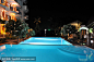 毛里求斯游泳池和海滩在晚上
Mauritius pool and beach on night