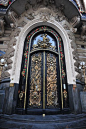 Ornate door Cordoba Street