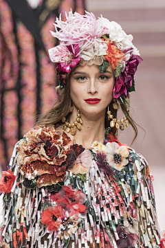 三天er采集到Dolce&Gabbana2019年春夏高级成衣时装发布