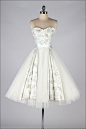 Vintage 1950s dress . satin and tulle . rhinestone and pearl . wedding dress 白色复古小礼裙