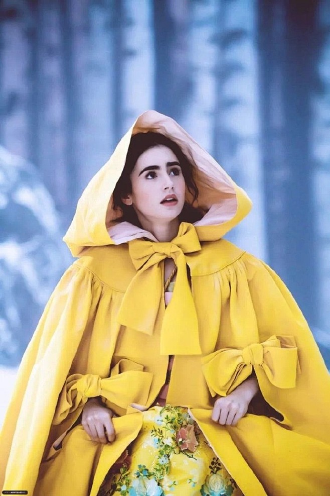 白雪公主真人电影lilycollins出演白雪公主之魔镜魔镜中白雪公主充满