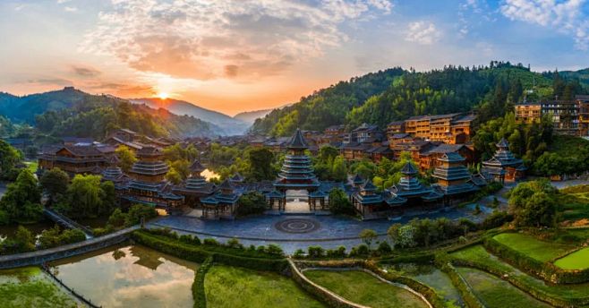 出行｜“千年侗寨，梦幻肇兴”搭乘中国高铁加速“出圈”