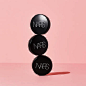 想做酸酸甜甜的果汁女孩，给你的夏天降降温！ #好底妆，自带光#NARS“光仙气垫”打造水灵灵的好肤感；搭配NARS腮红GINA，奶油甜橙橘，真真好嫩一张脸！NARS GIRL，你想成为哪一种果汁女孩呢？快快评论吧~ ​​​​