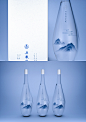 白酒包装——52°新品五粮液 : 以诗情画意主题出发,简约的包装风格.