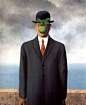 《人类之子》是雷尼·马格利特在1964年创作的自画像。
