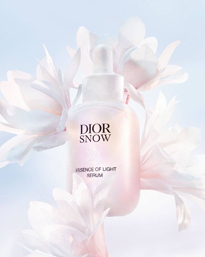 Photo by Dior Beauty...