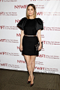 当地时间6月18日，2014年纽约“WIFT女装设计奖”在McGraw Hill大厦举办。萝丝·拜恩 (Rose Byrne) 身穿詹巴迪斯塔·瓦利 (Giambattista Valli) 小黑裙亮相