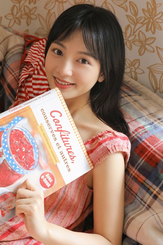 极品美女清纯养眼高颜值自拍未成年萝莉写真