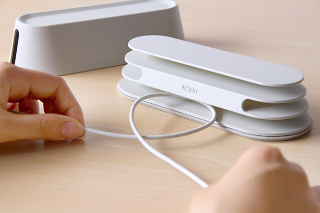 NOAH - Desktop Cable...